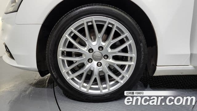 Audi New A4 B8, 2016 все фото