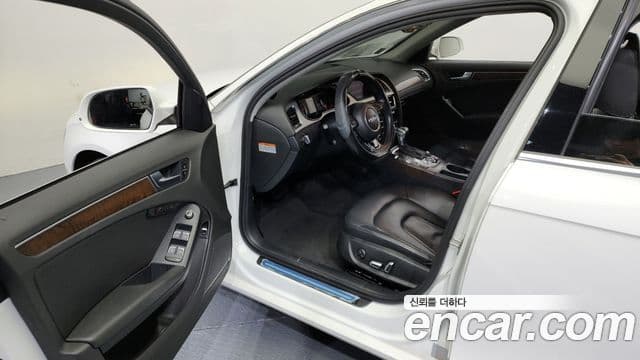 Audi New A4 B8, 2016 10