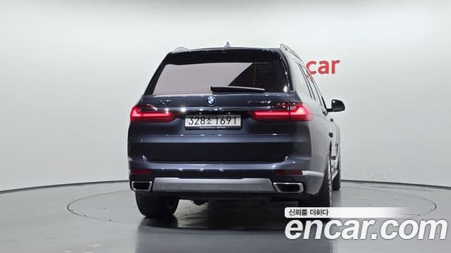 BMW X7 (G07) xDrive 40d Design Pure Excellence 7인승, 2022 4