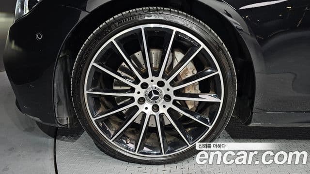 Mercedes-Benz E-класс W213 AMG Line, 2023 все фото