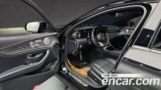 Mercedes-Benz E-класс W213 AMG Line, 2023 10