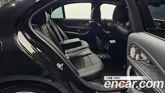 Mercedes-Benz E-класс W213 AMG Line, 2023 12