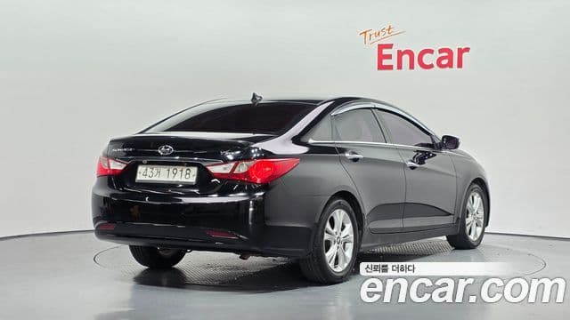 Hyundai YF Sonata LPI Premier(для людей с инвалидностью), 2011 2