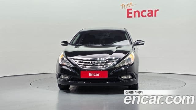 Hyundai YF Sonata LPI Premier(для людей с инвалидностью), 2011 3