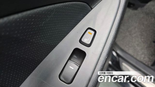 Hyundai YF Sonata LPI Premier(для людей с инвалидностью), 2011 18