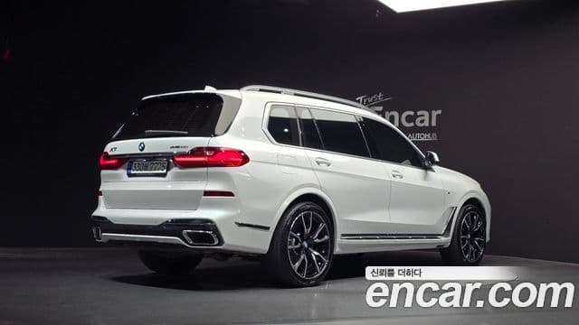 BMW X7 (G07) xDrive 40i M Sport 6인승, 2022 2