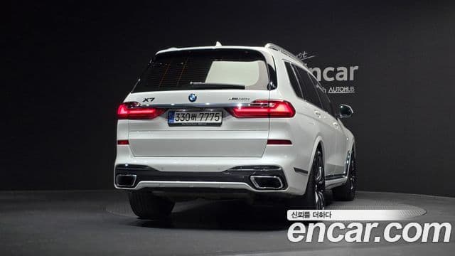 BMW X7 (G07) xDrive 40i M Sport 6인승, 2022 4