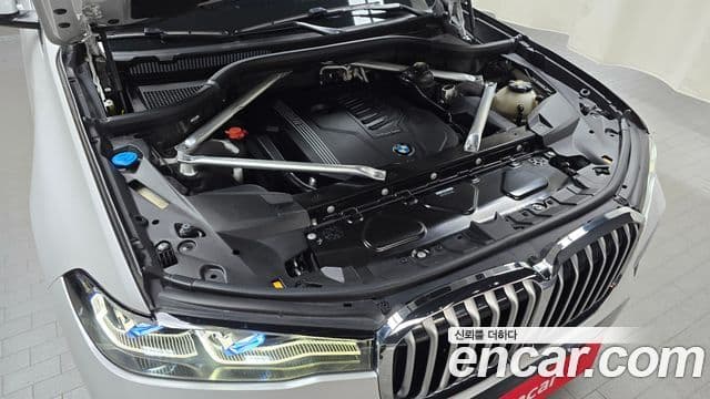 BMW X7 (G07) xDrive 40i M Sport 6인승, 2022 6