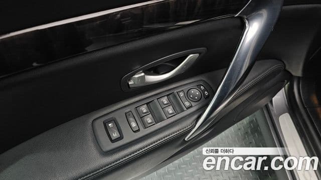 Renault Korea(Samsung) SM7 Nova LPLI 2.0 LPe для людей с инвалидностью, 2016 18