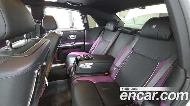 Rolls-Royce 고스트, 2020 12