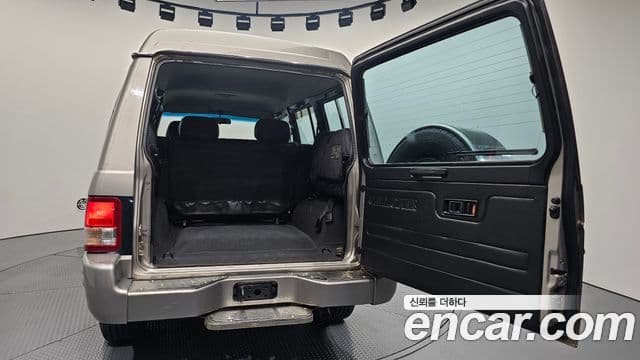 Hyundai 갤로퍼 2 9인승 V6 LPG, 1998 20