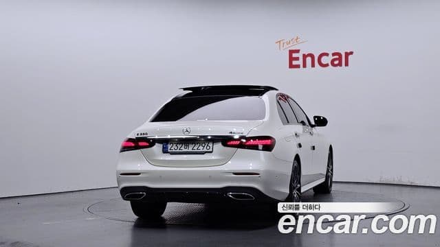 Mercedes-Benz E-класс W213 AMG Line, 2023 4