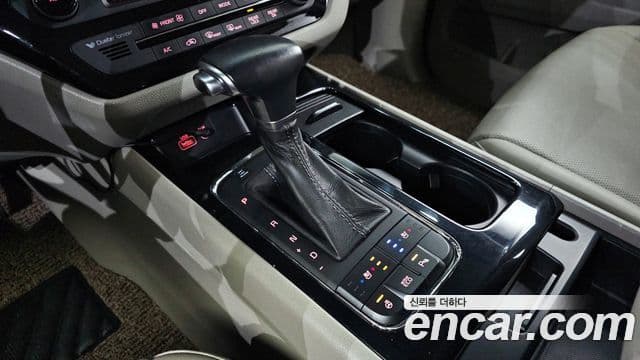 Kia All New Carnival Prestige, 2017 9
