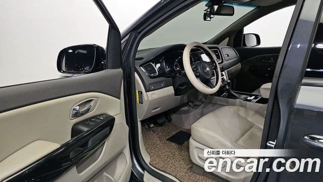 Kia All New Carnival Prestige, 2017 10