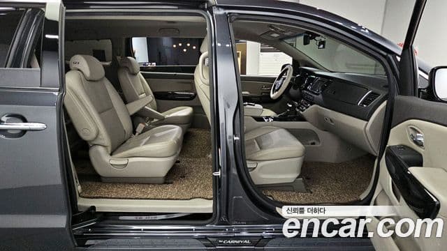 Kia All New Carnival Prestige, 2017 11