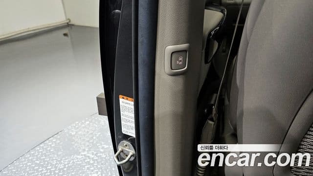 Kia All New Carnival Prestige, 2017 18