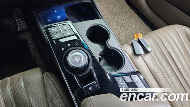 Kia K8 Signature, 2023 9