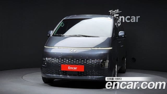 Hyundai Staria Modern, 2023 3