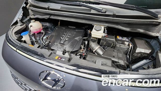 Hyundai Staria Modern, 2023 6