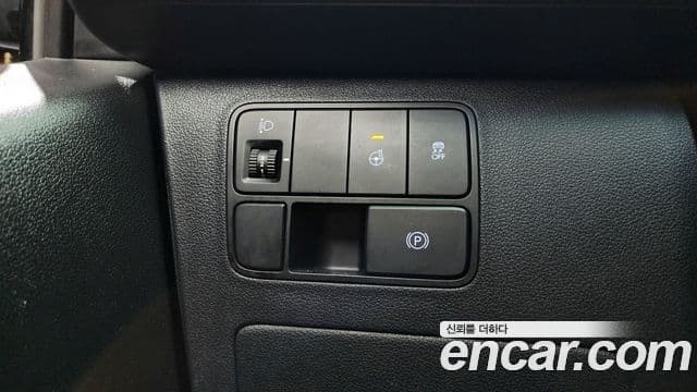 Hyundai Staria Modern, 2023 17