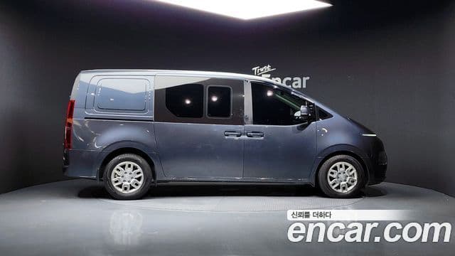 Hyundai Staria Modern, 2023 20