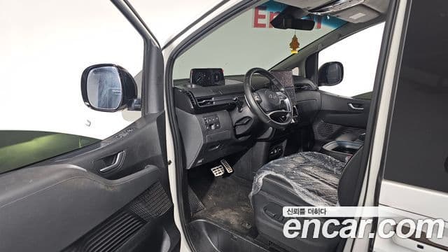 Hyundai Staria Inspiration, 2022 11