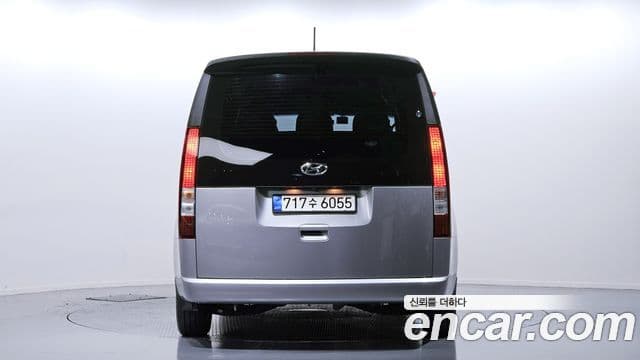 Hyundai Staria Modern, 2023 4