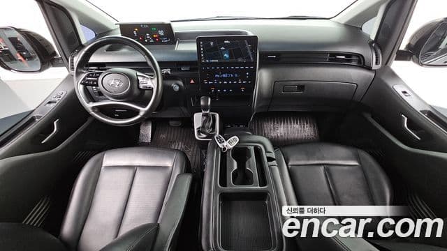 Hyundai Staria Modern, 2023 7