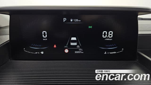 Hyundai Staria Modern, 2023 8