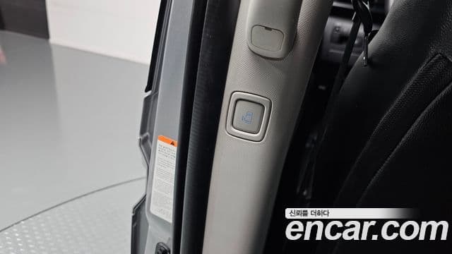 Hyundai Staria Modern, 2023 17