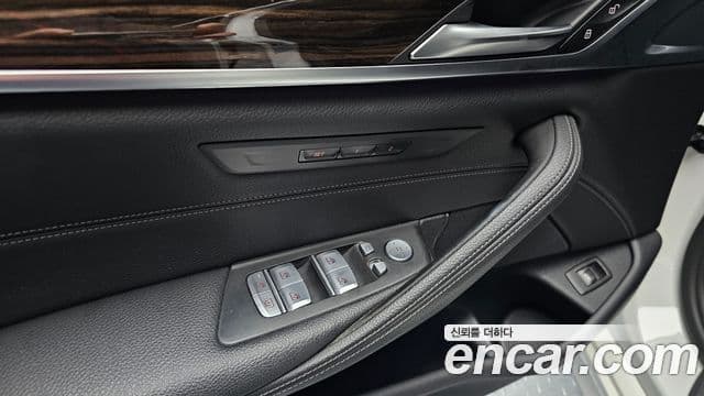 BMW 5시리즈 (G30) 520i M Sport, 2022 16