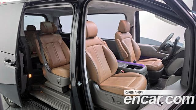 Hyundai Staria Inspiration, 2023 12