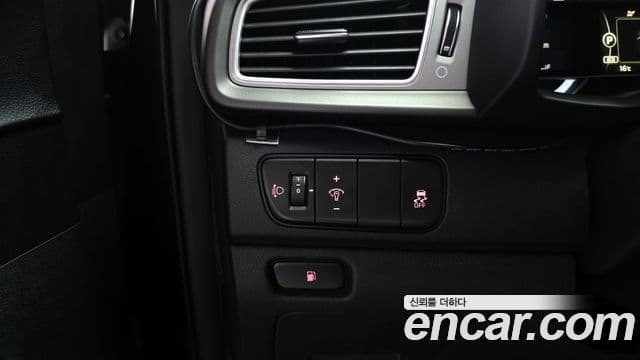 Kia Niro Luxury, 2017 18