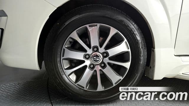 KG모빌리티(SsangYong) Korando 투리스모 4WD RX 11인승, 2018 все фото