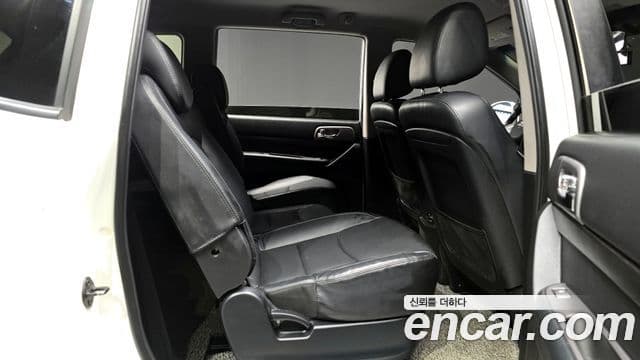 KG모빌리티(SsangYong) Korando 투리스모 4WD RX 11인승, 2018 12