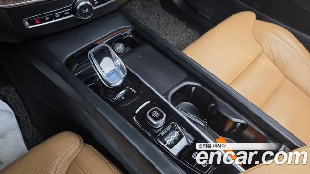 Volvo XC60 2세대 B5 Inscription, 2021 9