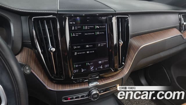Volvo XC60 2세대 B5 Inscription, 2021 17