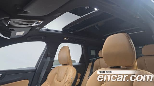 Volvo XC60 2세대 B5 Inscription, 2021 19