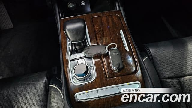 Kia The / новый K9, 2019 9