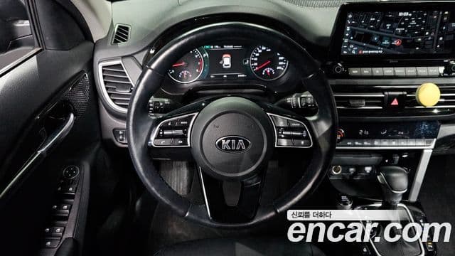 Kia Seltos Signature, 2022 13