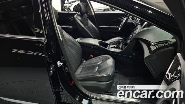 Hyundai Grandeur HG HG240 Modern Collection, 2016 10