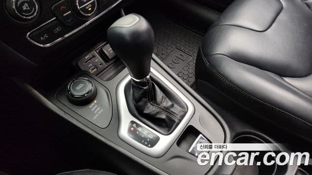 Jeep Cherokee(KL) 2.4 Longitude high AWD, 2017 9