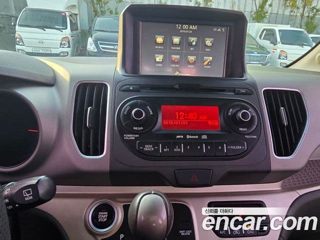 Kia Ray Prestige bi-fuel, 2013 14