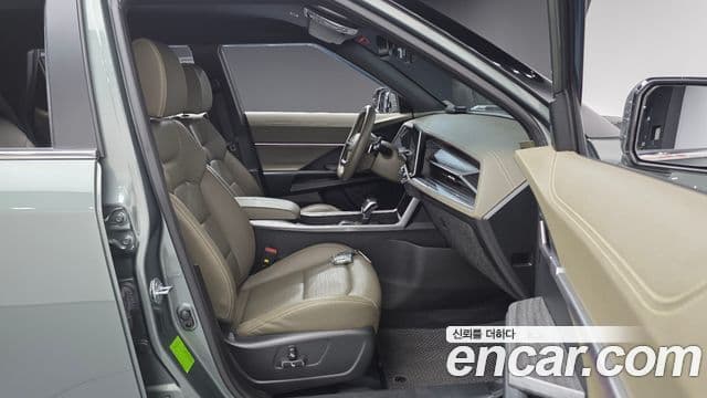 KG모빌리티(SsangYong) Torres T7, 2023 10