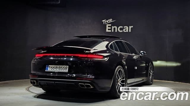 Porsche Panamera (971) 4.0 турбо S, 2022 2