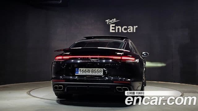 Porsche Panamera (971) 4.0 турбо S, 2022 4