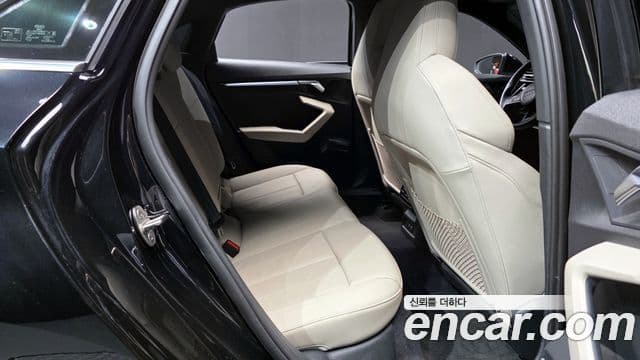 Audi A3 (8Y) Premium, 2023 12