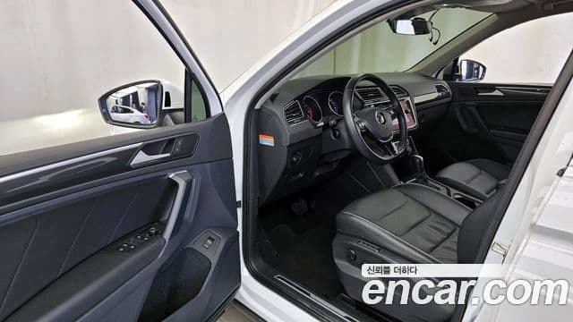 Volkswagen Tiguan 2세대 Premium, 2020 10