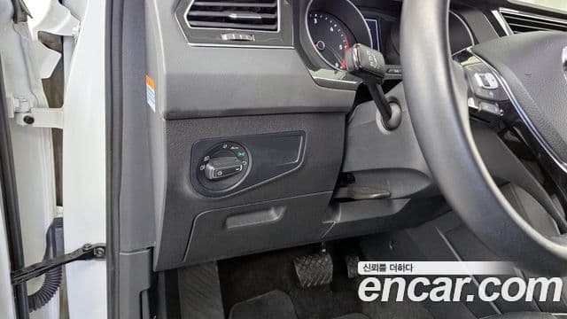Volkswagen Tiguan 2세대 Premium, 2020 16