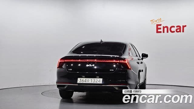 Kia K8 гибрид Signature, 2022 4